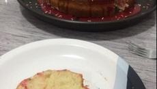 Bolo mármore de morango