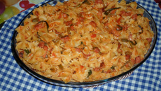 Macarrão com rúcula zaz traz