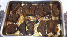 Costelinha de porco assada no forno
