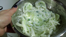 Salada de pepino com iogurte