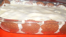 Pavê de biscoito maria