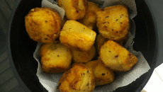 Salgadinho de batata com salsicha