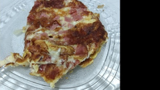 Omelete com mortadela