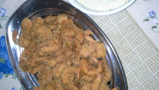 Camarão frito empanado, com molho especial