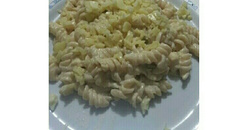 Macarrão ao molho de dois queijos