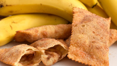Pastel de doce de leite com bananas