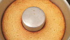 Bolo de tapioca granulada