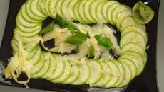 Abobrinha com creme de alho