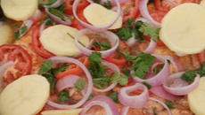 Filé de frango com batatas ao molho shoyu e mostarda