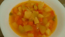 Sopa de legumes simples