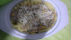 Penne com molho de atum
