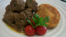 Cubinhos de carne ao vinho