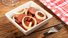 Linguiça toscana acebolada