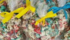 Pipoca colorida para festas infantis