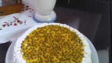 Bolo mousse de maracujá