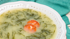 Caldo verde de fubá