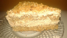 Bolo gelado de amendoim