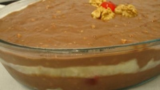 Pavê de chocolate com nozes