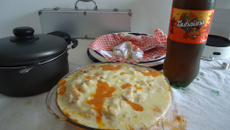 Macarrão de panela de pressão com calabresa e bacon