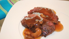 Filé ao molho madeira