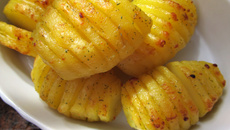 Batatas hasselback