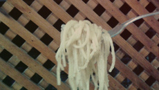 Macarrão solteiro diferente