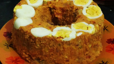 Cuscuz com biscoito tipo nachos