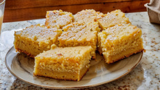 Bolo de fubá cremoso