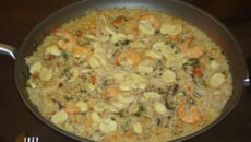 Paella de frutos do mar