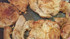 Bisteca de porco feita no taxo