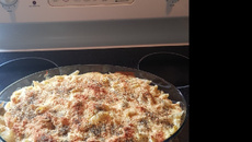 Macarrão ao molho branco de forno da Candice