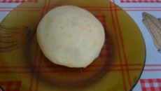 Pão de queijo recheado