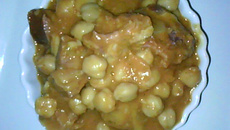 Grão de bico com carne seca e abóbora