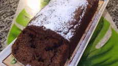 Bolo inglês com gotas de chocolate