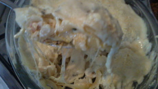 Macarrão de queijo com molho branco