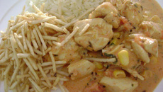 Estrogonofe de frango à moda Mi