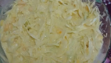 Salada de repolho com abacaxi e manga