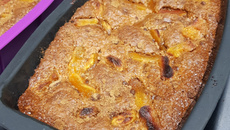 Bolo integral de frutas secas e castanhas