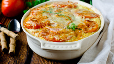 Filé de tilápia com batatas e requeijão ao forno