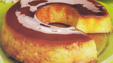 Pudim de leite condensado com laranja