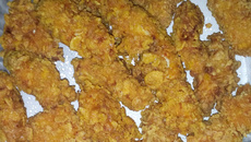 Filezinhos de frango empanados com Corn Flakes