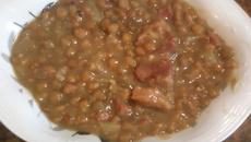 Lentilha com linguiça