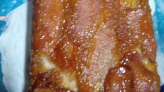 Bolo de banana caramelizado (com massa pronta)