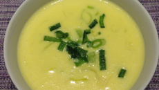 Creme de mandioquinha com alho poró