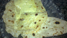 Pão de Frigideira ( sem fermento, sem leite, sem ovo)