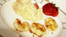 Risoto de camarão e morango com champagne