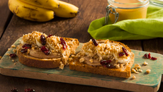 Sanduíche de pasta de amendoim e banana