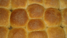 Bolo húngaro (pão doce com recheio de goiabada)