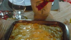 Nhoque de forno recheado com linguiça