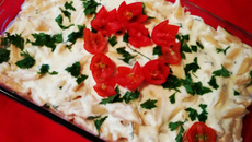 Macarrão parafuso aos quatro queijos